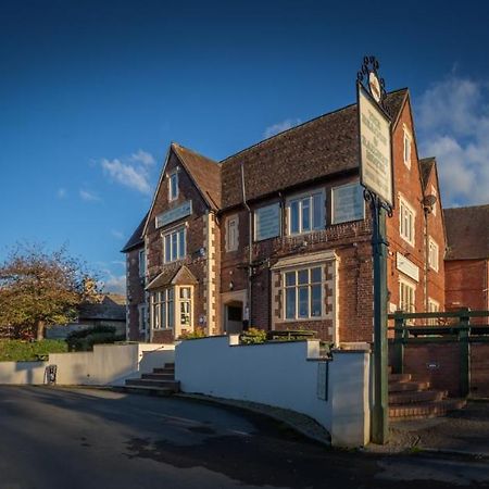 The Beacon & Railway Hotel Stonehouse  Exterior photo