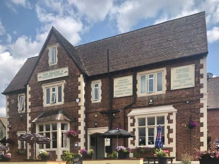 The Beacon & Railway Hotel Stonehouse  Exterior photo
